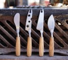 Ostekniver i gaveeske mini (4 stykk kniver) thumbnail